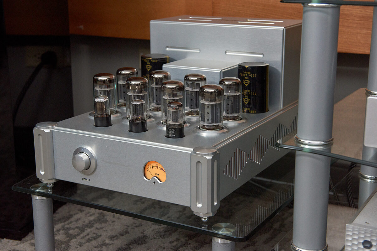 Raven Audio at AXPONA — Shaman Monoblock display